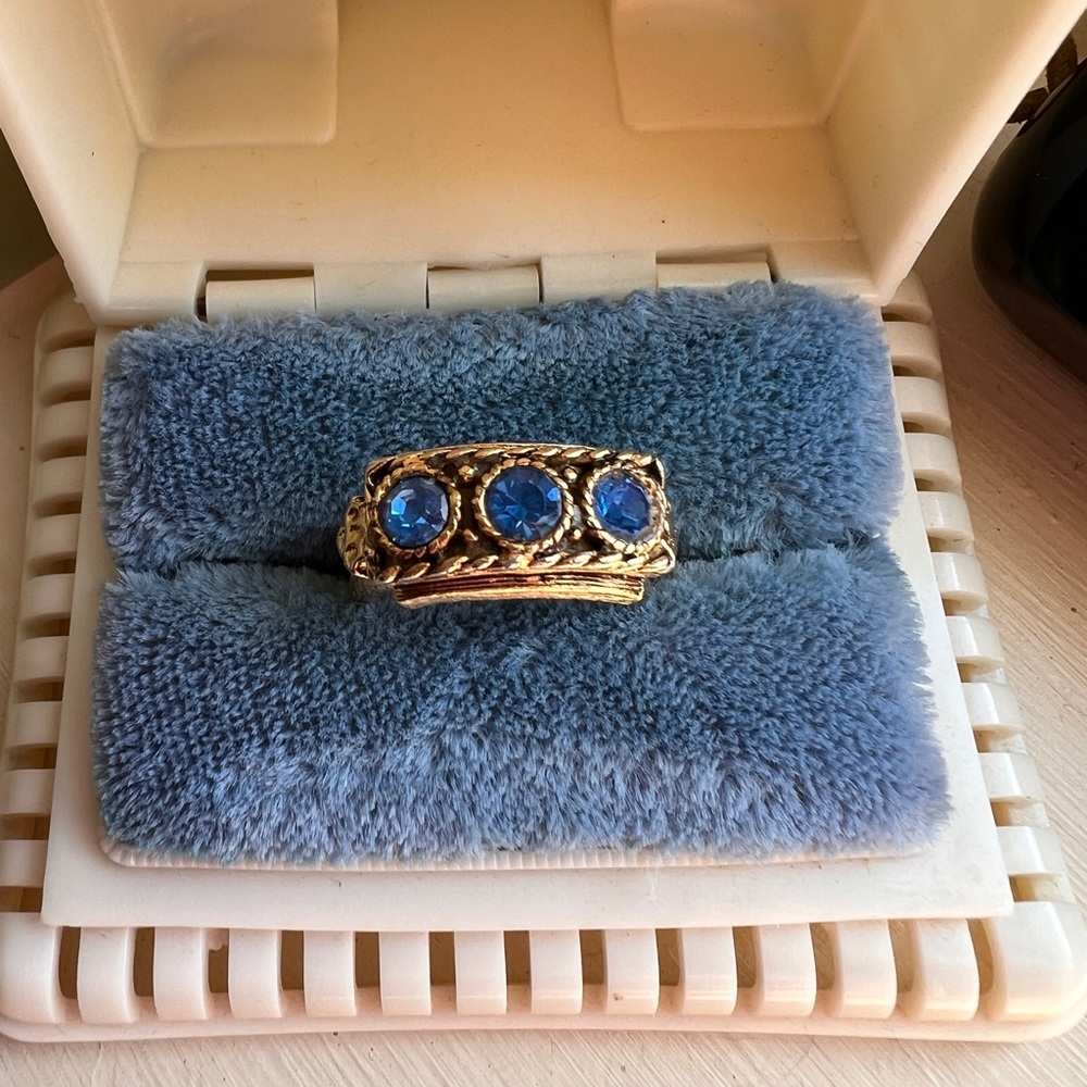 Antique Uncas Cobalt Blue Glass Three  Stone Adjustable Ring